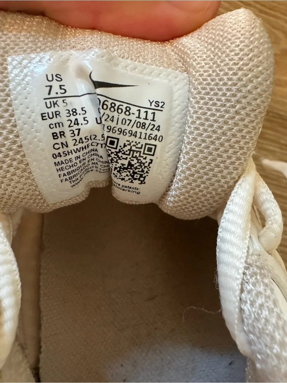 Nike worn handful